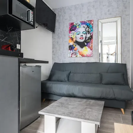 Au Pied Du Trocadero Apartment
